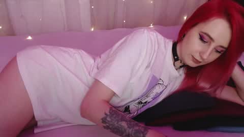 Snapshot of sweet_alica15 chatting on December 2, 6:41 pm Alice online show from December 2, 6:41 pm
