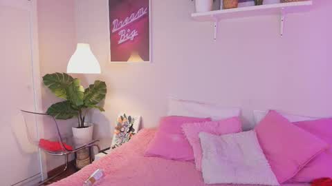 amaralopez online show from January 19, 2:02 pm