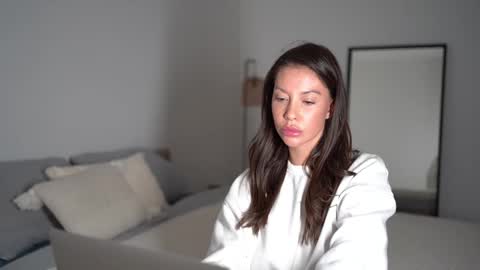 Snapshot of sweet_and_honest chatting on October 12, 8:22 pm Dorothea online show from October 12, 8:22 pm