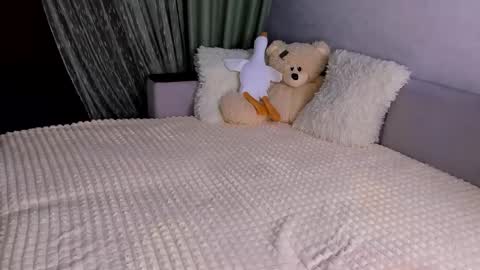 Alice online show from February 17, 4:50 pm