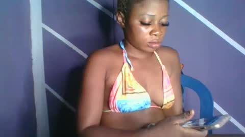 Snapshot of sweet_berry31 chatting on October 18, 3:09 am baby girl online show from October 18, 3:09 am