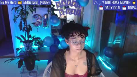 Tutti  online show from July 17, 12:59 am