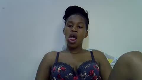 Snapshot of sweet_brown9 chatting on September 30, 10:03 pm sweet_brown9 online show from September 30, 10:03 pm