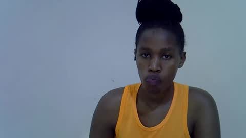 Snapshot of sweet_brown9 chatting on October 12, 9:50 pm sweet_brown9 online show from October 12, 9:50 pm