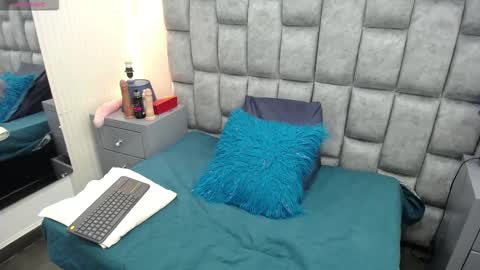 canelaa online show from November 6, 8:48 pm