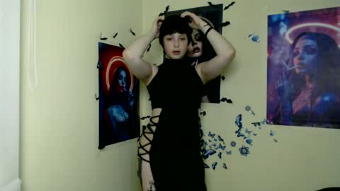Ivy online show from July 3, 6:58 pm