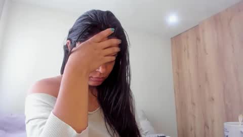 Kendra online show from February 12, 2:08 pm