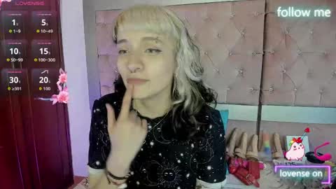  emmili  online show from April 29, 12:30 pm