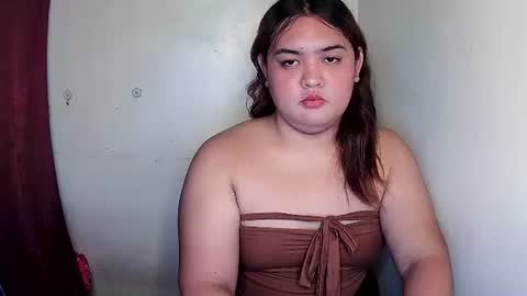 sweet_frex123 online show from November 23, 7:32 am