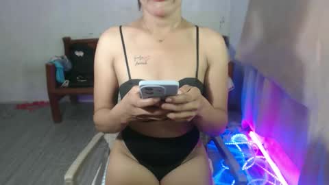 hanna mae online show from December 2, 5:31 am