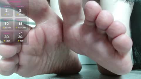 sweet_lilbunny online show from July 28, 5:13 pm