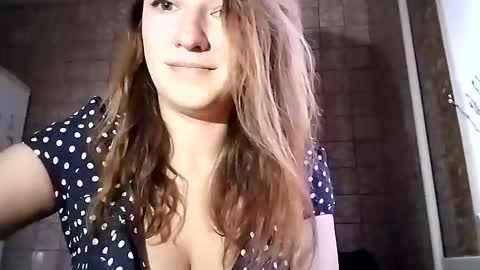 Anna online show from March 2, 2:58 pm