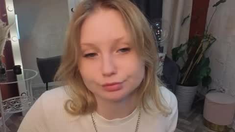 Mikki online show from March 1, 11:43 am