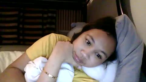 Snapshot of sweet_marie07 chatting on December 17, 11:16 pm cheeky Bum07 online show from December 17, 11:16 pm