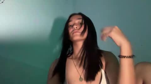 Snapshot of sweet_megan0 chatting on October 20, 12:41 pm Megan online show from October 20, 12:41 pm
