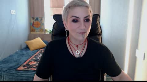 sweet_n_strong online show from June 14, 11:21 am