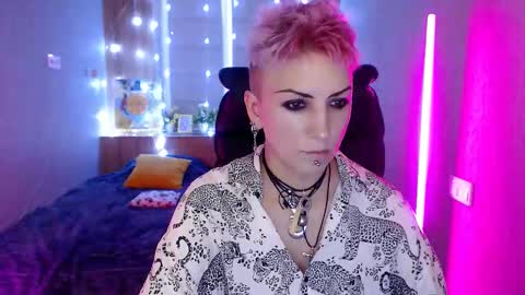 sweet_n_strong online show from December 22, 12:30 pm