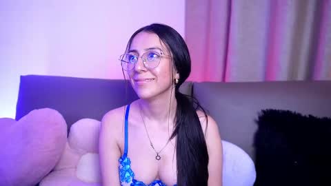 Snapshot of sweet_sammy_7 chatting on September 19, 4:11 am Sammy Lauren online show from September 19, 4:11 am