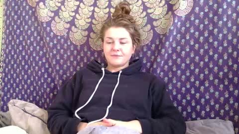 Heidi Brenner - Please check bio for schedule  FAQ online show from November 4, 1:27 pm