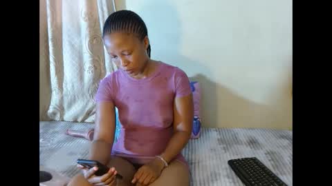 sweetamazing626054 online show from December 18, 7:35 am