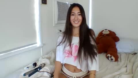 Amelia online show from March 19, 11:53 pm