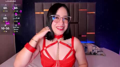 Annie online show from November 30, 5:00 am