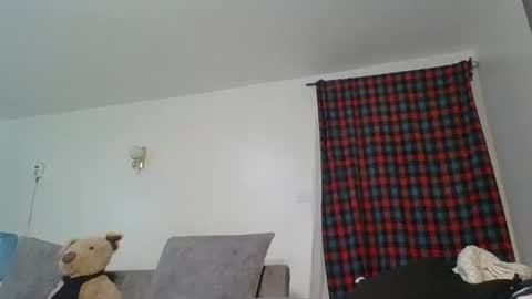 Snapshot of sweetass_02 chatting on February 21, 9:32 pm bianca online show from February 21, 9:32 pm