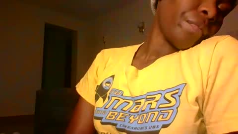 Snapshot of sweetass_02 chatting on January 8, 10:06 pm bianca online show from January 8, 10:06 pm