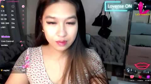 Snapshot of sweetcrizel12 chatting on October 13, 4:04 am SweetSpicy Chloe online show from October 13, 4:04 am