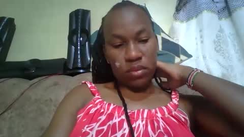 sweetdiva2012 online show from February 1, 4:11 am