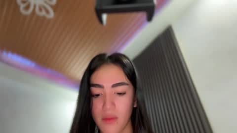 mallow online show from December 4, 1:41 am