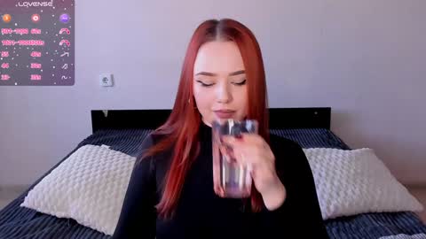 Hannah online show from December 7, 12:02 pm