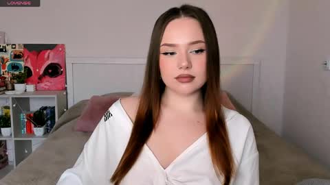 Hannah online show from May 14, 2:45 pm