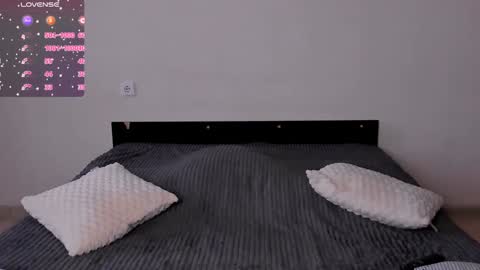 Hannah online show from December 12, 12:44 pm