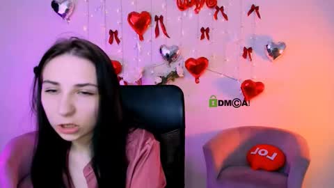 Chloe online show from February 26, 9:52 am