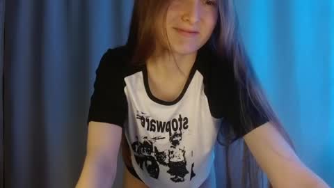 Annie online show from May 12, 9:21 pm