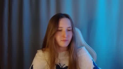 Annie online show from May 28, 8:18 pm