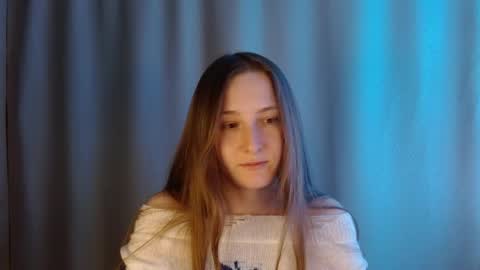 Annie online show from May 9, 9:17 pm
