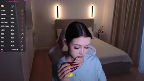 bratty gf online show from January 17, 6:10 am