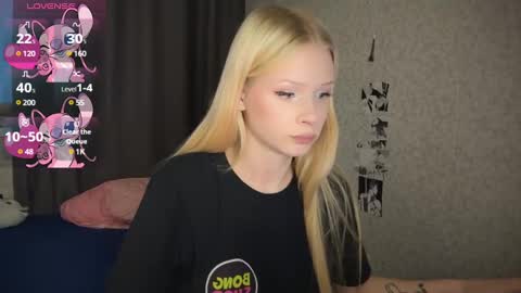 Snapshot of sweetielis chatting on February 3, 12:14 pm sweetie Lisa3 online show from February 3, 12:14 pm