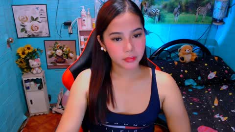 Snapshot of sweetienicole chatting on January 18, 4:37 am Nicole online show from January 18, 4:37 am
