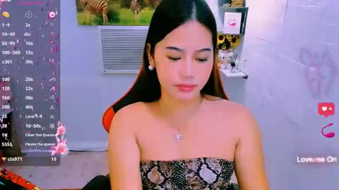 Snapshot of sweetienicole chatting on October 10, 5:40 pm Nicole online show from October 10, 5:40 pm