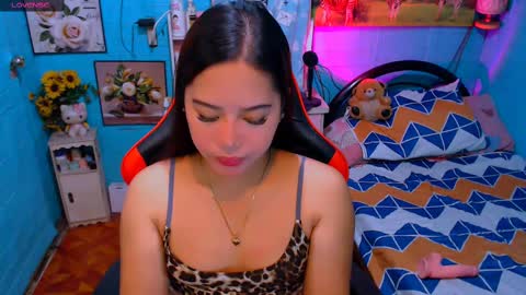 Snapshot of sweetienicole chatting on March 12, 8:52 pm Nicole online show from March 12, 8:52 pm