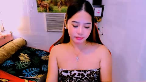 Snapshot of sweetienicole chatting on September 30, 2:28 am Nicole online show from September 30, 2:28 am