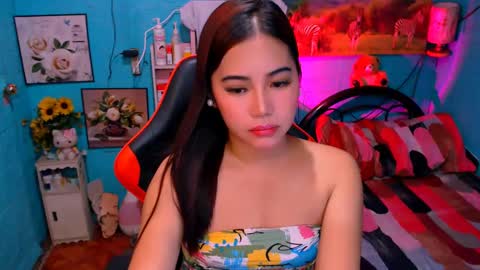 Snapshot of sweetienicole chatting on December 12, 6:42 pm Nicole online show from December 12, 6:42 pm