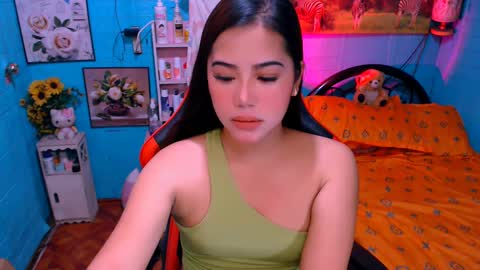 Snapshot of sweetienicole chatting on February 12, 11:18 am Nicole online show from February 12, 11:18 am