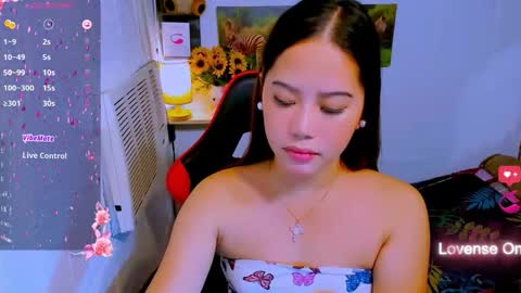 Snapshot of sweetienicole chatting on September 23, 2:43 am Nicole online show from September 23, 2:43 am