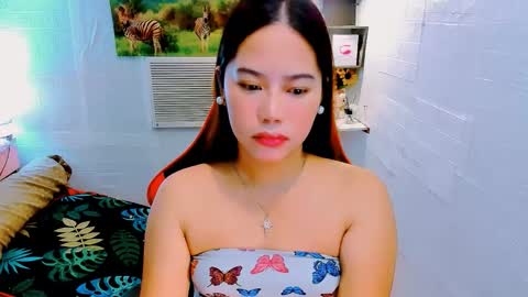 Snapshot of sweetienicole chatting on October 4, 2:28 am Nicole online show from October 4, 2:28 am