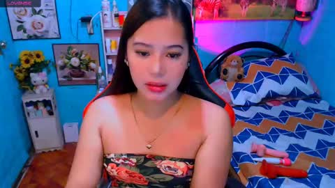 Snapshot of sweetienicole chatting on March 8, 6:57 pm Nicole online show from March 8, 6:57 pm