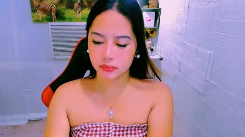 Snapshot of sweetienicole chatting on October 17, 11:30 pm Nicole online show from October 17, 11:30 pm